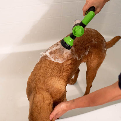 Le Révolutionnaire Pup Jet - La Façon la Plus Rapide et la Plus Simple de Donner un Bain à Votre Chien